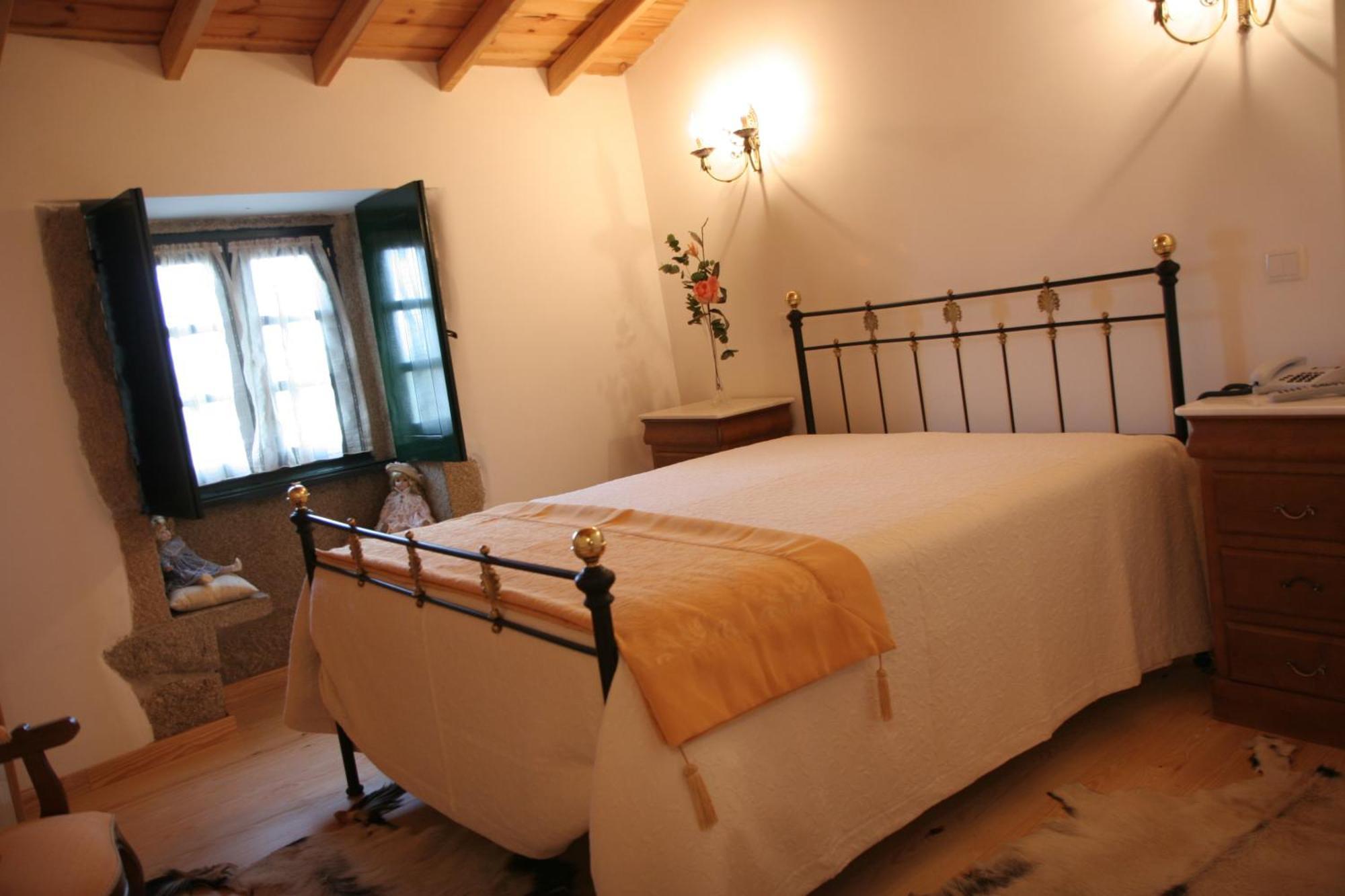 Quinta De La Barandica Pensionat Miranda do Douro Exteriör bild