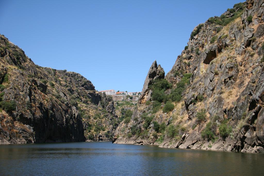 Quinta De La Barandica Pensionat Miranda do Douro Exteriör bild